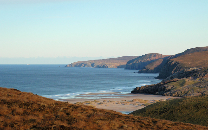 the i-escape blog / European holidays with amazing wildlife / Cape Wrath from path to Sandwood Bay